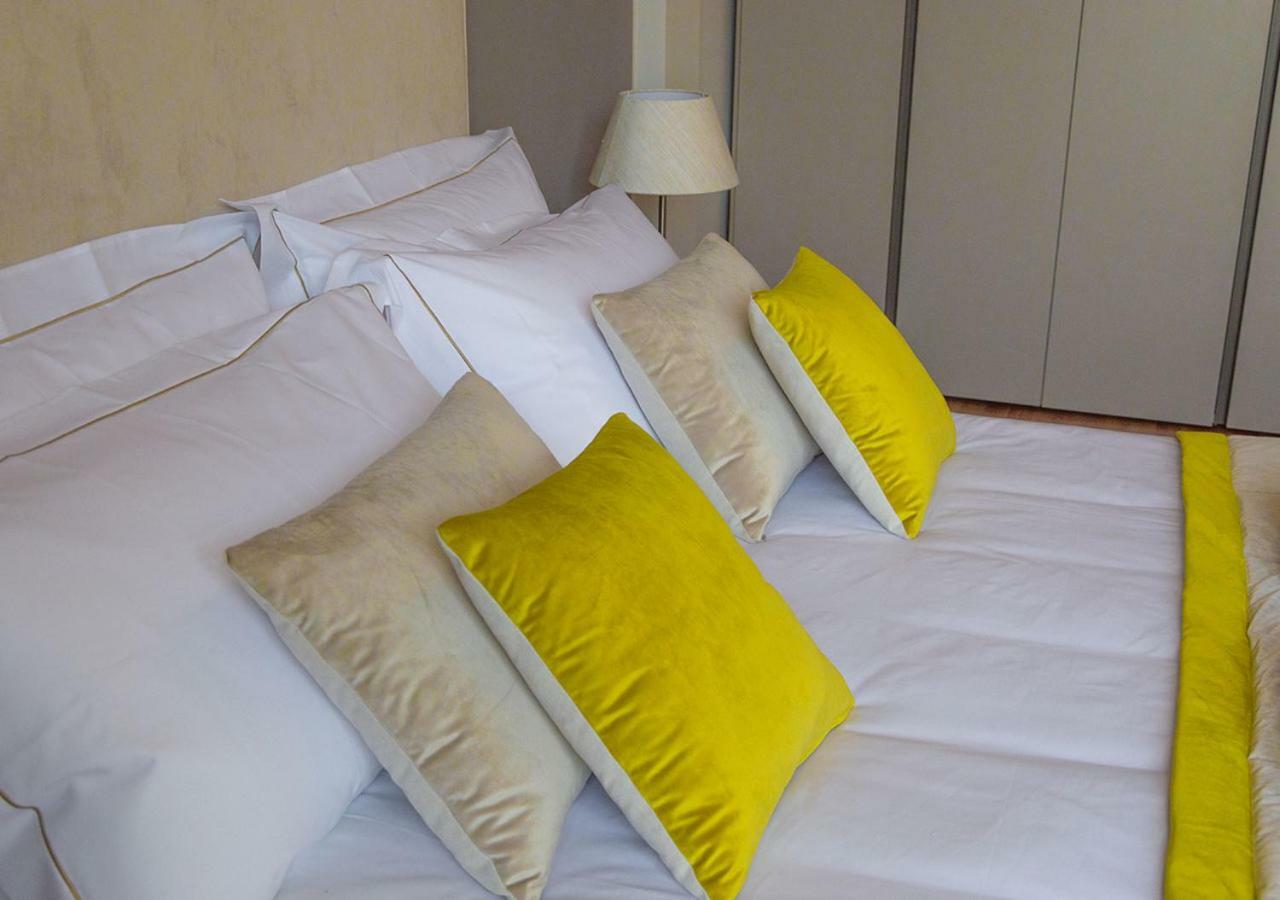 Como Lake Suites Esterno foto
